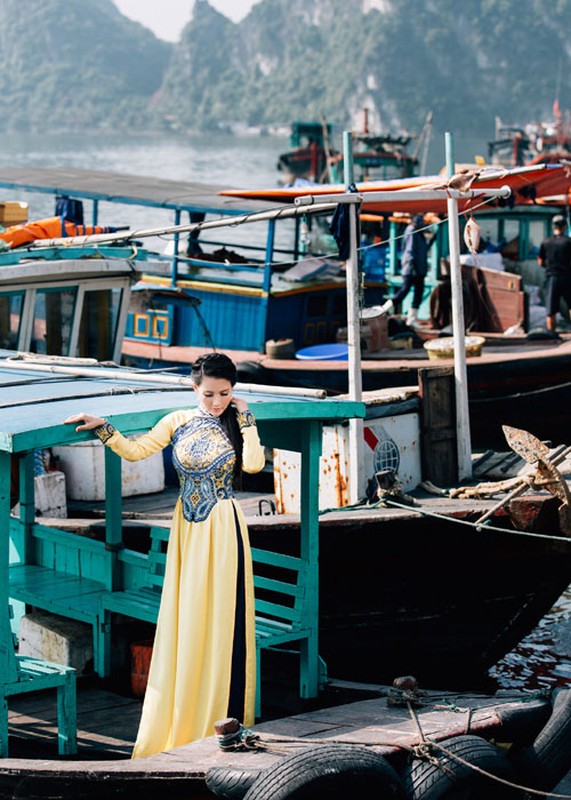 Hoa hau Suong Dang thuot tha ao dai o Ha Long-Hinh-7